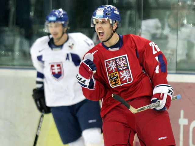 Martin Rucinsky announces retirement from professional | theScore