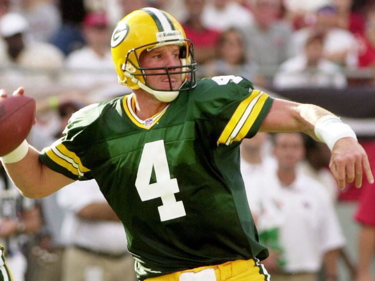 Brett Favre, Ken Stabler Lead 2016 Football Hall of Fame Class