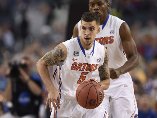 76ers sign Scottie Wilbekin