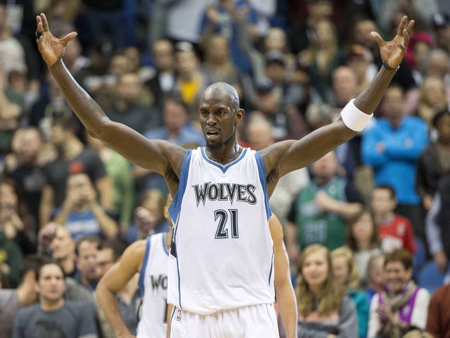 Wolves will start Garnett in crowded frontcourt, still believe in Bennett's talent