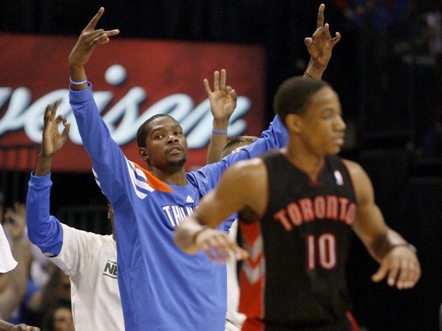 PHOTO: Durant, DeRozan hit up Drake concert; KD wears David Price Blue Jays jersey