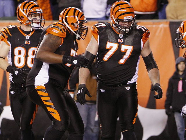 Bengals' Whitworth, Smith determined to hold onto starting jobs