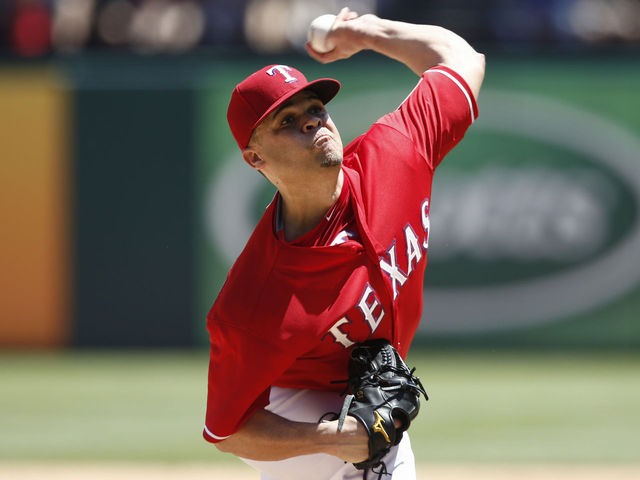 Royals add Wandy Rodriguez, Joba Chamberlain on minor-league deals