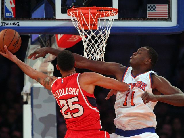 Mavericks officially add Samuel Dalembert