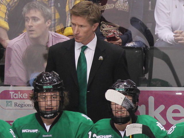 Flyers' Hakstol: 'I'm not going to pretend that I do' have NHL experience