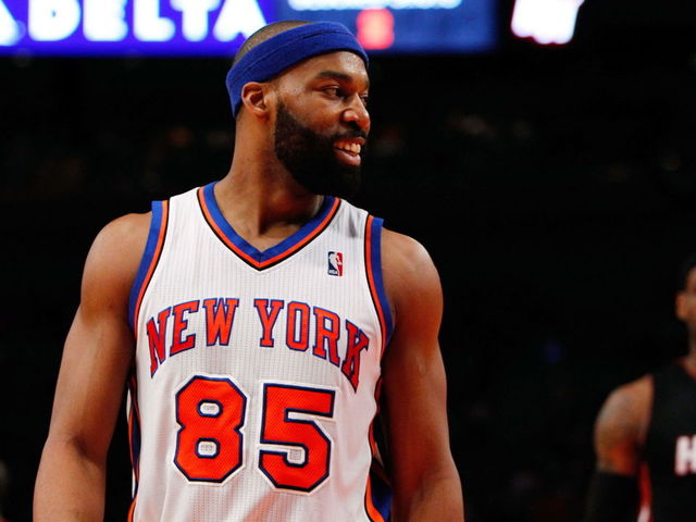 VIDEO: Baron Davis casually swishes 35-foot bomb