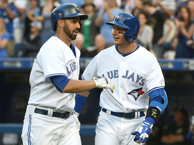 Blue Jays take AL East lead with 10th straight win, Yankees loss