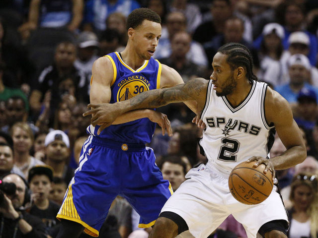 Curry amazed Warriors not favored to win 2016 championship