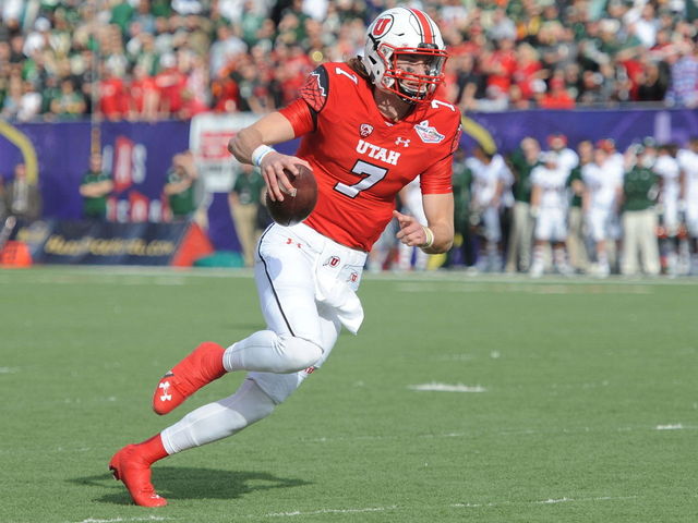 Utah's Travis Wilson runs in for 12-yard touchdown