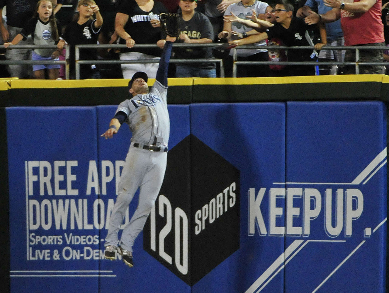 Kevin Kiermaier robs the Astros with a diving catch (video)