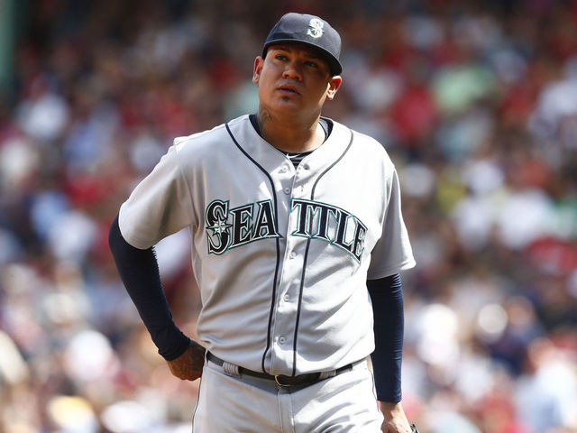 Venezuelan stars threaten WBC boycott after manager Vizquel replaced