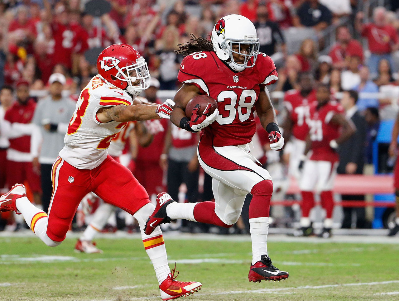 141 Crockett Gillmore Photos & High Res Pictures - Getty Images