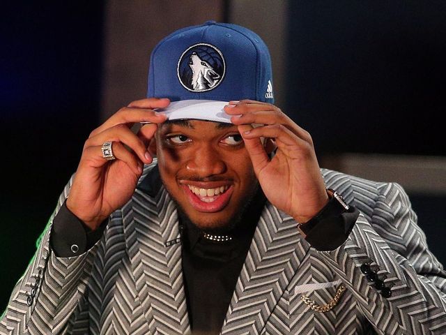 VIDEO: Wolves' Towns gets cozy with Oscar-winner, jockey and giant panda