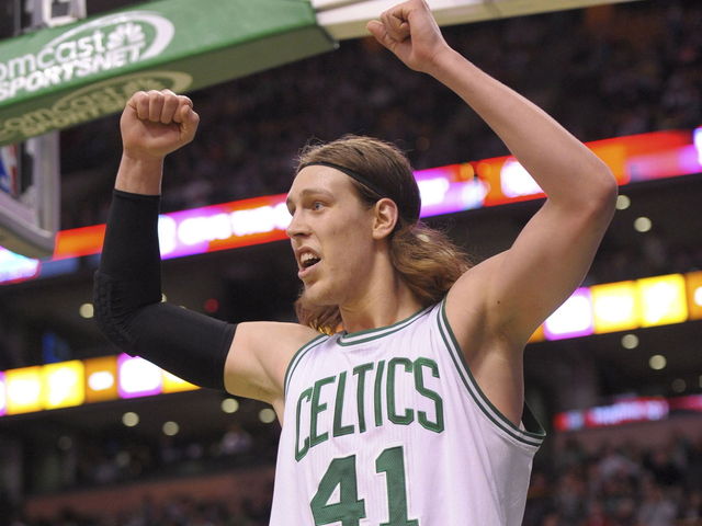 Kelly Olynyk still sitting for Canada, knee injury not serious