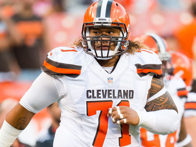 Report: Browns' Shelton expected to miss 3-6 weeks with knee injury