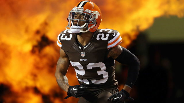 Haden enters Florida's Hall of Fame, plans to retire with Browns