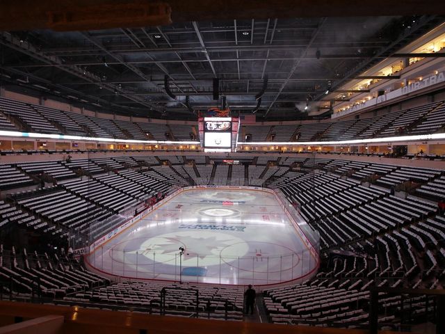 Honeymoon over? Plenty of Jets' tickets available for upcoming game