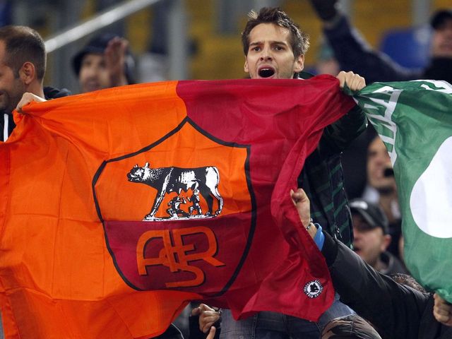 Santos defender Emerson Palmieri joins Roma