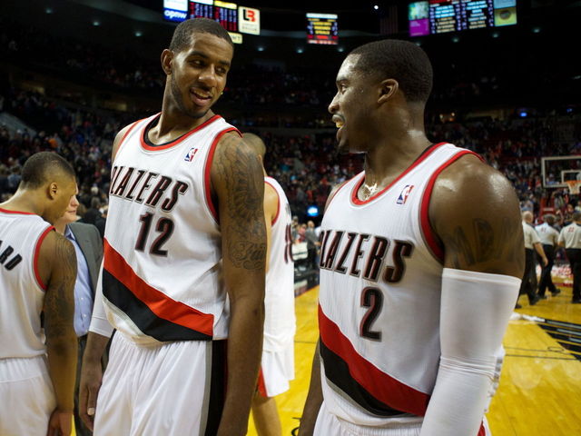 VIDEO: Wes Matthews hits turnaround jumper while riding LMA's PhunkeeDuck