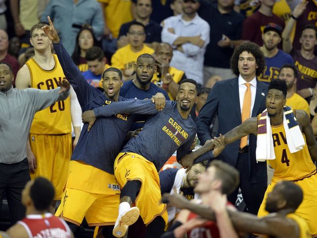 Report: LeBron summons Cavs teammates to pre-camp workouts in Miami