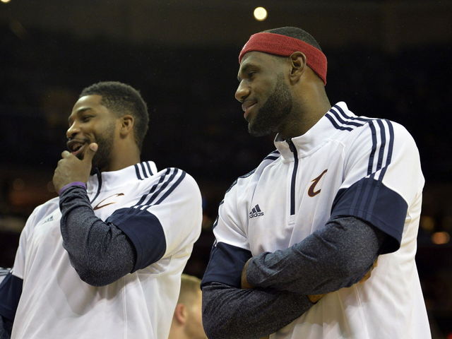 Report: Cavs' Thompson won't attend LeBron's pre-training camp