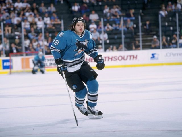VIDEO: Sharks officially unveil retro 'Heritage' jersey for 25th anniversary