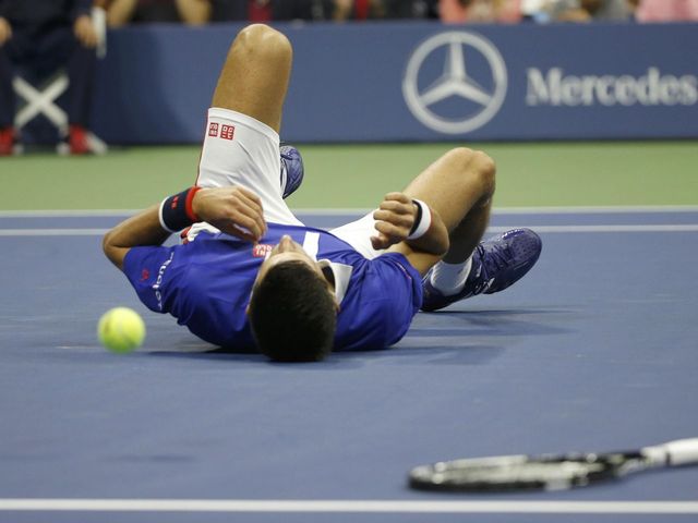 VIDEO: Djokovic takes hard fall early in US Open final
