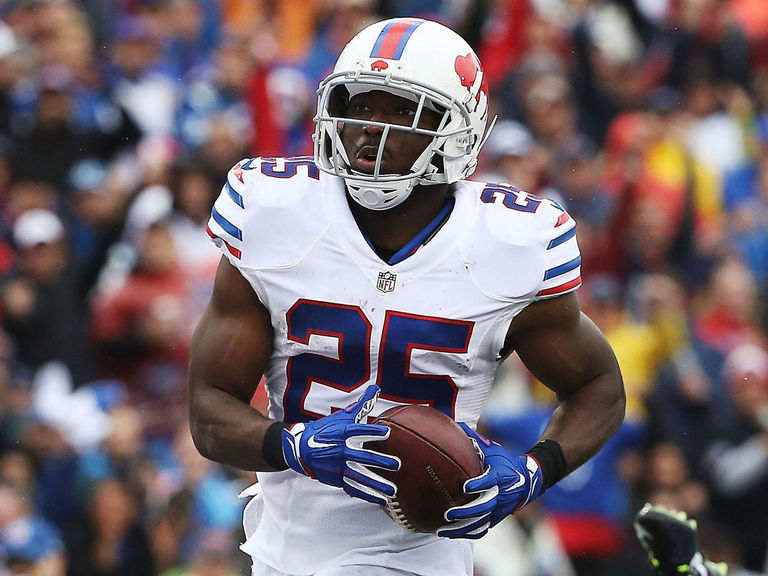 Attorney: McCoy to meet with Philadelphia DA | theScore.com