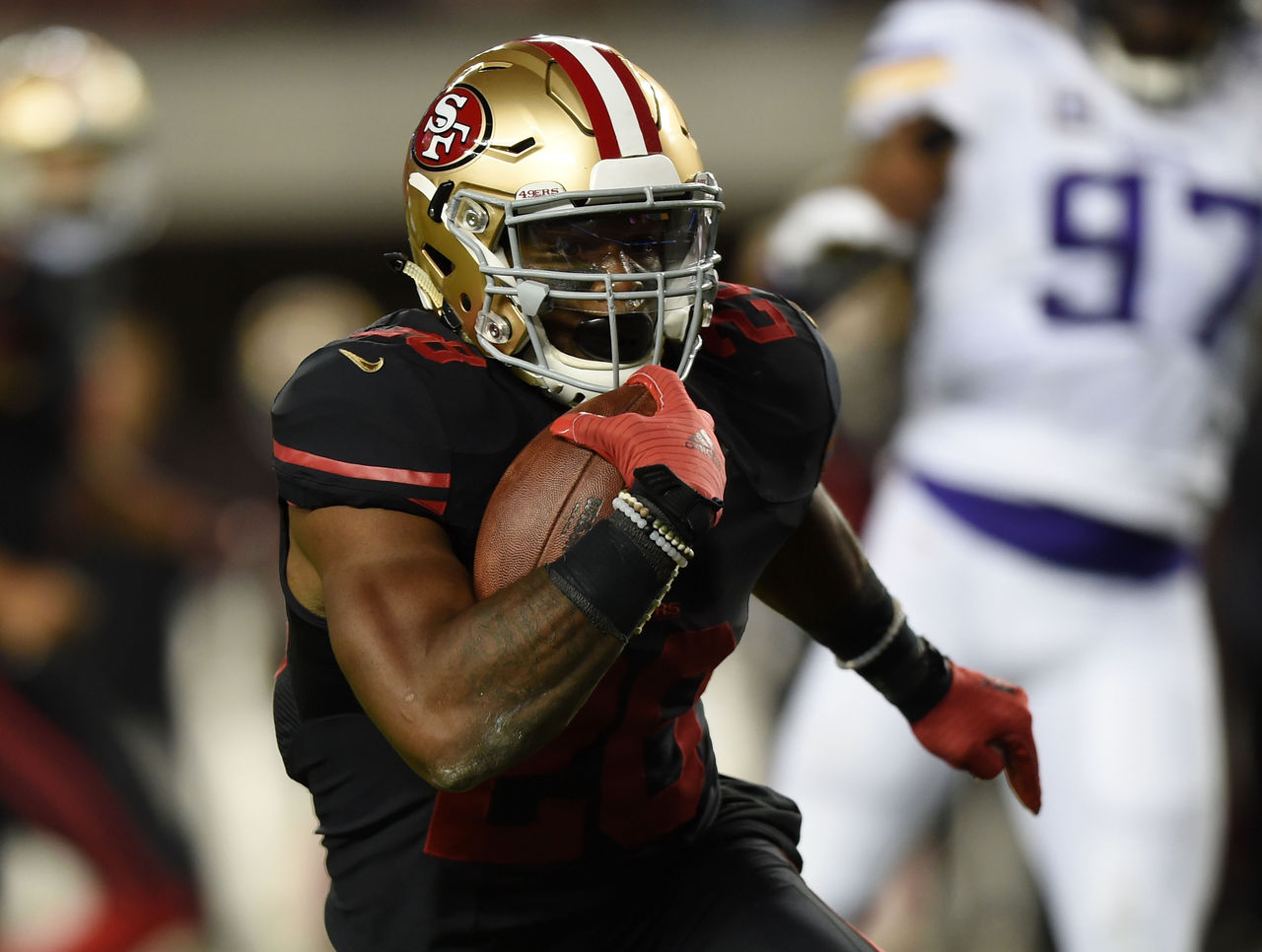 Carlos Hyde Jukes and Spins for 10-Yard TD, Vikings vs. 49ers