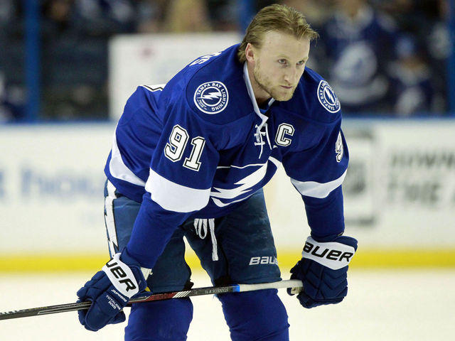Steven Stamkos trolls Maple Leafs fans on Twitter