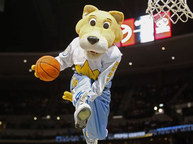 PHOTO: Nuggets unveil new court design featuring mountain silhouette