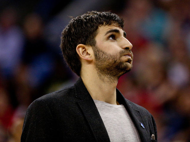 Timberwolves' Rubio questionable Tuesday vs. Heat