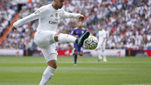 Paris Saint-Germain signs Jese from Real Madrid