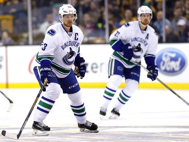 Canucks reveal Henrik Sedin played through broken finger
