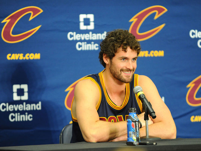 LeBron, Cavs looking to feature Love more prominently on offense this season