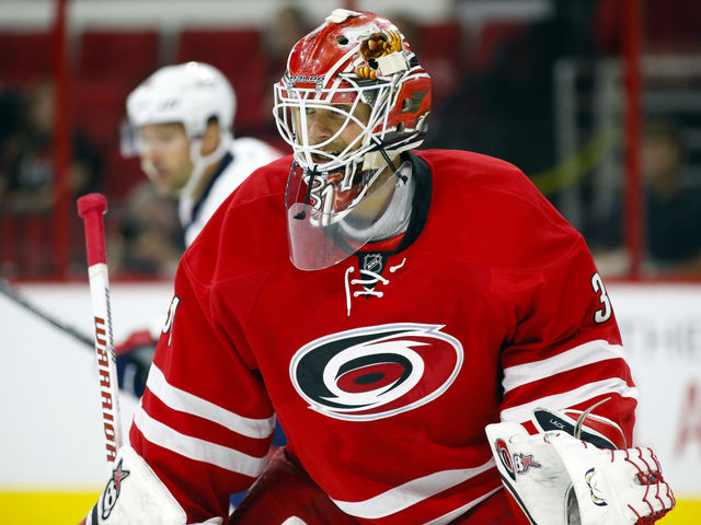 Eddie Lack signs 2-year, $5.5-million extension with Hurricanes