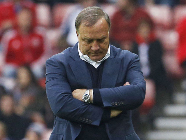 Report: Dick Advocaat says goodbye to Sunderland players, flies to Netherlands