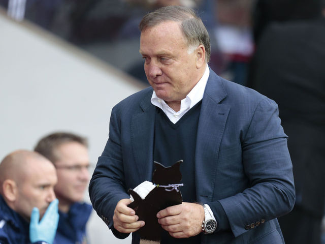 Sunderland confirms resignation of Dick Advocaat