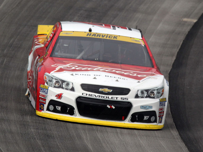 Harvick dominates in mustwin race to advance in Chase