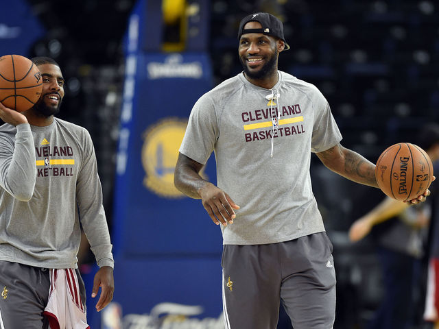 Report: LeBron received back injection, unlikely to play again in preseason