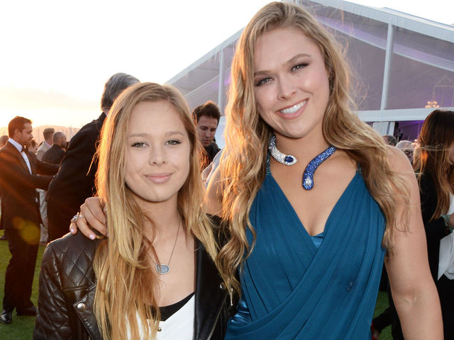 VIDEO: Ronda Rousey says Justin Bieber snubbed her little sister