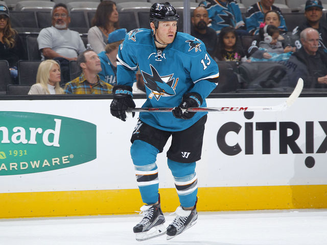 Report: Carolina offers tryout to Torres