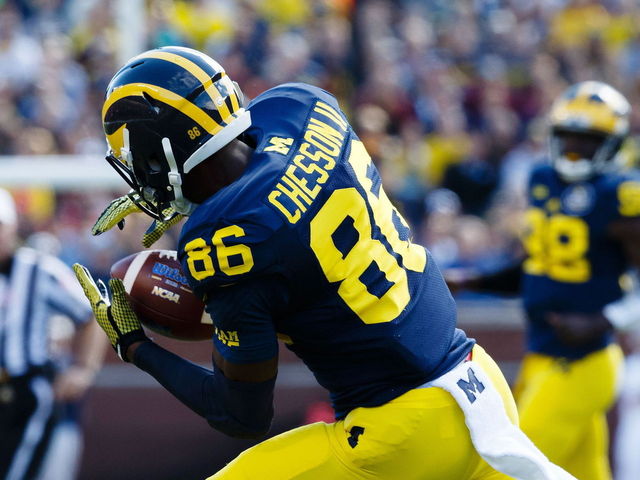 VIDEO: Michigan's Jehu Chesson returns opening kickoff 96 | theScore