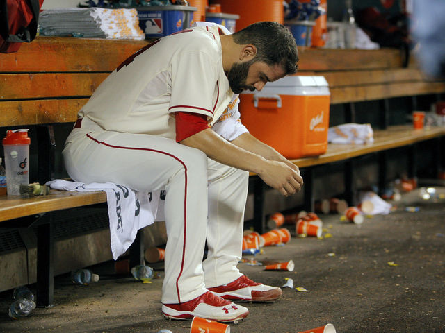 Cardinals' Garcia pulled after 2 innings, Game 4 starter Lynn takes over