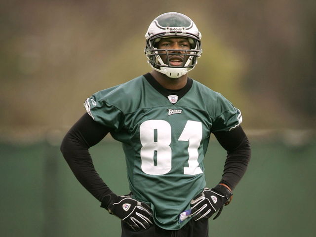 41-year-old Terrell Owens: I could 'absolutely' help Eagles