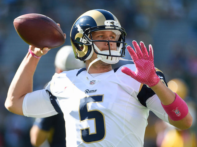 Foles donates $250,000 to Arizona for new academic center