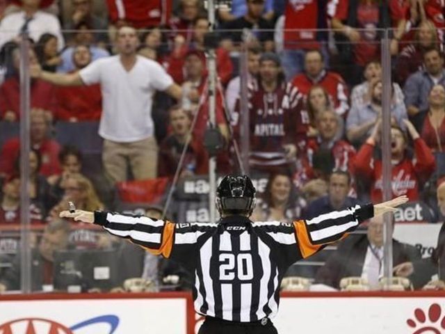 Capitals' waved-off goal a sign of things to come with coach's challenges