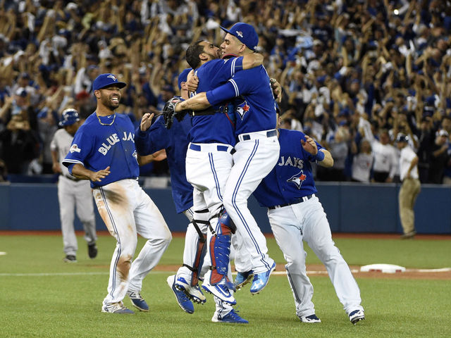 Blue Jays win wild Game 5 to advance to ALCS