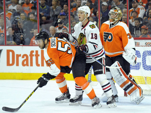 Flyers' Neuvirth blanks Blackhawks, records 2nd straight shutout