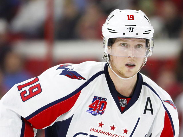 Watch: Backstrom makes insane midair tip pass to send Ovie in alone